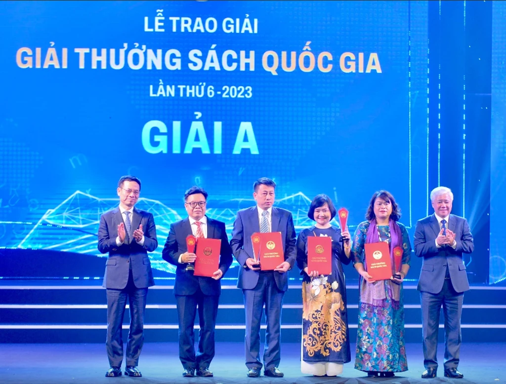 Giải thưởng Sách Quốc gia: Tôn vinh các tác phẩm văn học xuất sắc năm 2024